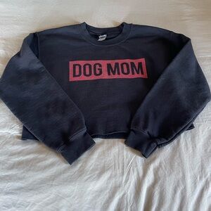 Gildan Heavy Blend Black Crop Sweatshirt